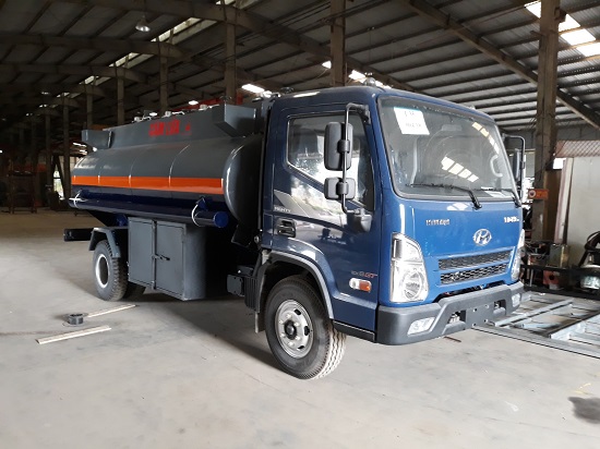 xe bồn chở xăng dầu 8.5 khối Hyundai EX8